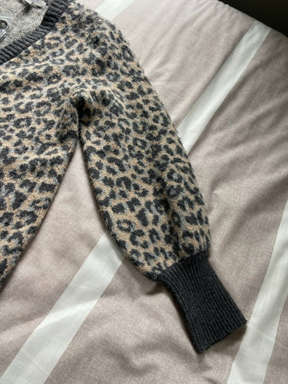NWT Marled Leopard Print Long Cardigan Sweater - Picture 2 of 7
